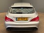Mercedes-Benz CLA Shooting Brake 180 OrangeArt Edition Leder/Stof Sportstoelen | Stoelverwarming | Parkeersensoren Rondom | Airco | Cruise | 17" Lichtmetaal | 360° Parkeersensoren | AMG-styling | Airco