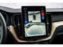 Volvo XC60 2.0 T6 Plug-in Hybrid AWD Ultra Dark | PHEV | Trekhaak | Luchtvering | Harman Kardon Audio | Panoramadak | Head-up Display | 360 Graden Camera | Keyless Entry | Elektrische Achterklep | Stoelverwarming voor en achter | Cruise Control Adaptief | BLIS | Google Navigatie | Apple Carplay | Android Auto