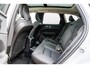 Volvo XC60 2.0 T6 Plug-in Hybrid AWD Ultra Dark | PHEV | Trekhaak | Luchtvering | Harman Kardon Audio | Panoramadak | Head-up Display | 360 Graden Camera | Keyless Entry | Elektrische Achterklep | Stoelverwarming voor en achter | Cruise Control Adaptief | BLIS | Google Navigatie | Apple Carplay | Android Auto