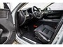 Volvo XC60 2.0 T6 Plug-in Hybrid AWD Ultra Dark | PHEV | Trekhaak | Luchtvering | Harman Kardon Audio | Panoramadak | Head-up Display | 360 Graden Camera | Keyless Entry | Elektrische Achterklep | Stoelverwarming voor en achter | Cruise Control Adaptief | BLIS | Google Navigatie | Apple Carplay | Android Auto