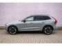 Volvo XC60 2.0 T6 Plug-in Hybrid AWD Ultra Dark | PHEV | Trekhaak | Luchtvering | Harman Kardon Audio | Panoramadak | Head-up Display | 360 Graden Camera | Keyless Entry | Elektrische Achterklep | Stoelverwarming voor en achter | Cruise Control Adaptief | BLIS | Google Navigatie | Apple Carplay | Android Auto