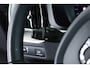 Volvo XC60 2.0 B4 R-Design / Navi / Carplay / Trekhaak / Keyless / Leder / Camera