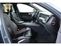 Volvo XC60 2.0 B4 R-Design / Navi / Carplay / Trekhaak / Keyless / Leder / Camera