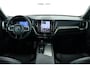 Volvo XC60 2.0 B4 R-Design / Navi / Carplay / Trekhaak / Keyless / Leder / Camera