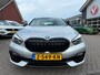 BMW 1-Serie 118i High Executive. RIJKLAARPRIJS! TREKHAAK/AUTOMAAT/SPORTSTOELEN
