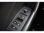 Volkswagen T-Roc 1.5 TSI 150pk 7-DSG T-Roc Sport | Afneembare trekhaak | Panoramadak | Camera | Carplay | Cruise | Stoelverwarming | Stuurverwarming | Elektr. Achterkl