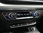 Audi Q5 50 TFSI e Quattro S Line PHEV 300pk | Trekhaak af Fabriek | Head Up | Camera | Voorstoelen Verwarmd | Apple Carplay | Navigatie | Virtual | Plug in Hybrid