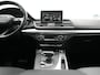 Audi Q5 50 TFSI e Quattro S Line PHEV 300pk | Trekhaak af Fabriek | Head Up | Camera | Voorstoelen Verwarmd | Apple Carplay | Navigatie | Virtual | Plug in Hybrid