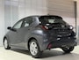 Toyota Yaris 1.5 Hybrid 115 Business Stoel/stuurwielverwarming , Parkeersensoren voor en achter , Camera , All Season banden met lm velgen , BTW auto