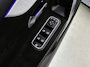 Mercedes-Benz A-klasse 250 e AMG Plug-In Hybride AMG Line | Night Pakket | 19 Inch AMG Velgen | Parkeerpakket met achteruitrijcamera | Ledkoplampen. Inclusief 24 maanden Mercedes-Benz Certified garantie voor Europa.