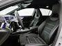 Mercedes-Benz A-klasse 250 e AMG Plug-In Hybride AMG Line | Night Pakket | 19 Inch AMG Velgen | Parkeerpakket met achteruitrijcamera | Ledkoplampen. Inclusief 24 maanden Mercedes-Benz Certified garantie voor Europa.
