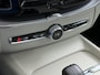 Volvo XC60 2.0 B5 Momentum Exclusive