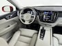 Volvo XC60 2.0 B5 Momentum Exclusive