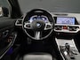 BMW 3-Serie 320e High Executive M sport [APPLE CARPLAY, ANDROID, BMW LASERLIGHT, STOELVERWARMING, VOL LEDER, PDC V+A, CRUISE CONTROL, DIGITAL DASH, CLIMATE CONTROL, NIEUWSTAAT]