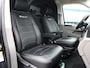 Volkswagen Transporter 2.0 TDI 204 pk L2 Bulli DSG | Navigatie | ACC | Camera | LED | LEER | App connect | Stoelverwarming | Digital cockpit | DAB + | PDC | Trekhaak | RVS-side bars | 18" LM velgen | Betimmering |