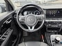 Kia Niro EV e-Niro DynamicPlusLine 64 kWh | SOH 100% | 3 Fase laden | Schuif/kanteldak | Half Leder | Andriod Auto | Apple carplay | Navigatie