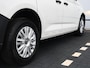 Volkswagen Caddy Cargo 2.0 TDI 75 pk Comfort | Airco | Cruise control | Navigatie via App connect | Comfort stoel | PDC | Trekhaak | Betimmering Lat om Lat |
