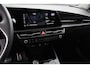 Kia Niro EV ExecutiveLine 64.8 kWh Navigatie Half Leder Schuif-kantel dak Elektrisch bedienbare achterklep DAB Led Camera