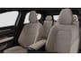Volvo EX30 P3 Long Range Plus Europa 69 kWh | **WORDT VERWACHT 09-2026**Onyx Black Metallic | Harvest interieur | 18 inch lichtmetalen velgen | Harman Kardon audio | elektrisch verstelbare voorstoelen | Verwamrde voorstoelen & stuurwiel