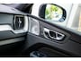 Volvo XC60 2.0 T8 Plug-in hybrid AWD Ultra Dark Executive Edition | Bowers & Wilkins | Luchtvering | 22" | Massagefunctie voorstoelen | Zwarte hemelbekleding | Head-Up Display | Getint Glas | Memory Seats |