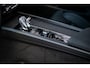 Volvo XC60 2.0 T8 Plug-in hybrid AWD Ultra Dark Executive Edition | Bowers & Wilkins | Luchtvering | 22" | Massagefunctie voorstoelen | Zwarte hemelbekleding | Head-Up Display | Getint Glas | Memory Seats |