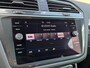 Volkswagen Tiguan 1.5 TSI ACT 150pk DSG Highline Business R | Trekhaak | ACC | Stoelverwarming | Camera |