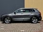 Volkswagen Tiguan 1.5 TSI ACT 150pk DSG Highline Business R | Trekhaak | ACC | Stoelverwarming | Camera |