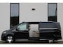 Mercedes-Benz V-klasse 300d / XXL / AMG / Exclusive / 4-Matic / 7 Pers / Luchtv / Elec Stoel voor + Achter / Burmester / NIEUWSTAAT
