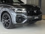 Volkswagen Touareg 3.0 TSI Hybrid R-Line | Pano | Luchtvering | Head-Up | Trekhaak