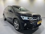 Volkswagen Taigo 1.0 TSI R-Line Business | Navigatie/Android/Apple Carplay | LMV 17" | Voorstoelen Verwarmd | Elektrisch Glazen Panoramadak | Cruise Control Adaptief | Airco |