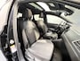 Volkswagen Taigo 1.0 TSI R-Line Business | Navigatie/Android/Apple Carplay | LMV 17" | Voorstoelen Verwarmd | Elektrisch Glazen Panoramadak | Cruise Control Adaptief | Airco |