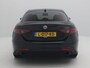 Alfa Romeo Giulia 2.0T Sprint | Apple Carplay/Android Auto | Lederen Bekleding | Camera | Lichtmetalen Velgen |