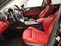 Alfa Romeo Giulia 2.0T Sprint | Apple Carplay/Android Auto | Lederen Bekleding | Camera | Lichtmetalen Velgen |