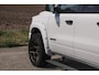 Dodge Ram LIMITED H.O 540 PK 706Nm | Massage + Full Option | De Meest Luxe en Volle Pick-Up in zijn Klasse | Comfortabele Dubbele Cabine met Royale 5 Zitplaatsen | BPM vrij | Nu Leverbaar uit Voorraad | Voorraad Nr 2336 - 7700 | De specialist in Amerikaanse pick‑ups in Nederland en Europa.
