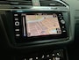 Volkswagen Tiguan 1.4TSIeHybrid 180kW/245PK DSG R-Line · Panoramadak · Trekhaak · 360°Camera + Parkeersensoren · 20'' · Apple/Android Car Play ·