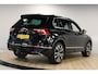 Volkswagen Tiguan 2.0 TSI 4Motion Highline Business R | Schuif- kanteldak | Elektrische trekhaak | Memory