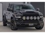 Dodge Ram WIDE BODY | 5.7 V8 HEMI | BRONZE BREDE WIELEN | OPEN UITLAAT KLEP | ZEER DIK | DUBBELE CABINE | DC | 5 PERSOONS | GRIJS KENETEKEN | BJ 2023 44000KM | FULL LED VERLICHTING | MEGA DIK |