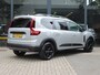 Dacia Jogger TCe 100 Bi-Fuel Extreme 5p. / DEALER ONDERHOUDEN / CAMERA / CRUISE / CLIMATE / KEYLESS / PDC A / PRIVACY GLASS / APPLE CARPLAY / ANDROID AUTO / DAB / 16'' LMV