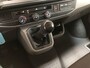 Volkswagen Transporter 2.0TDi 110pk L2H1 30 · Achteruitrijcamera · Trekhaak · Stoelverwarming · Standkachel · Apple Carplay / Android Auto · Dakdragers ·