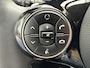 Kia e-Soul ExecutiveLine 64 kWh | Lederen bekleding | Trekhaak afneembaar | Adaptieve cruise | Lane assist | Navigatie | Apple CarPlay | Harman / Kardon | Head-up display | Keyless | LED | DAB | Stoelverwarming&koeling | Stuurverwarming | 17 inch velgen | Camera | Volledig onderhouden