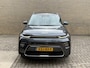 Kia e-Soul ExecutiveLine 64 kWh | Lederen bekleding | Trekhaak afneembaar | Adaptieve cruise | Lane assist | Navigatie | Apple CarPlay | Harman / Kardon | Head-up display | Keyless | LED | DAB | Stoelverwarming&koeling | Stuurverwarming | 17 inch velgen | Camera | Volledig onderhouden