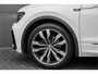 Volkswagen Tiguan 1.5 TSI DSG R-Line Pano ACC Camera CarPlay 20" Suzuka