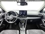 Toyota Yaris 1.5 Hybrid 115 Dynamic Comfort Pack | BTW voertuig | Dodehoek detectie | Stoel+Stuurverwarming | Parkeersensoren voor+achter | Draadloze telefoonlader | Climate Control | Cruise Contol | Navigatie | Apple CarPlay/Android Auto |