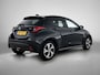 Toyota Yaris 1.5 Hybrid 115 Dynamic Comfort Pack | BTW voertuig | Dodehoek detectie | Stoel+Stuurverwarming | Parkeersensoren voor+achter | Draadloze telefoonlader | Climate Control | Cruise Contol | Navigatie | Apple CarPlay/Android Auto |