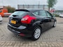 Ford Focus 1.6 EcoBoost Titanium | Slechts 58.981 km! | Met o.a. bruin lederen bekleding, navigatie, bluetooth, climate en cruise!