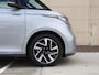 Volkswagen ID. Buzz Cargo Bulli Limited Edition Elektromotor 210 kW (286 pk) | 360 camera | Navi | Achterdeuren | Wegkl. Trekhaak | Comfort stoelen | Led Matrix | schuifdeuren links en rechts |