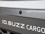 Volkswagen ID. Buzz Cargo Bulli Limited Edition Elektromotor 210 kW (286 pk) | 360 camera | Navi | Achterdeuren | Wegkl. Trekhaak | Comfort stoelen | Led Matrix | schuifdeuren links en rechts |
