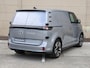 Volkswagen ID. Buzz Cargo Bulli Limited Edition Elektromotor 210 kW (286 pk) | 360 camera | Navi | Achterdeuren | Wegkl. Trekhaak | Comfort stoelen | Led Matrix | schuifdeuren links en rechts |