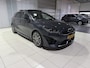 Kia Ceed 1.5 T-GDi GT-PlusLine AUTOMAAT, Schuif kantel dak, 18 inch, Stoel en Stuur verwarming, Apple Carplay/Android Auto.