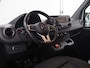 Mercedes-Benz Sprinter 317 CDI | Aut. | L2 H1 | Dubbele Cabine | Distronic Plus | Navigatie | Airco | 5-zits | Schuifdeur L+R | LM Velgen | Trekhaak | Stoelverwarming | Certified